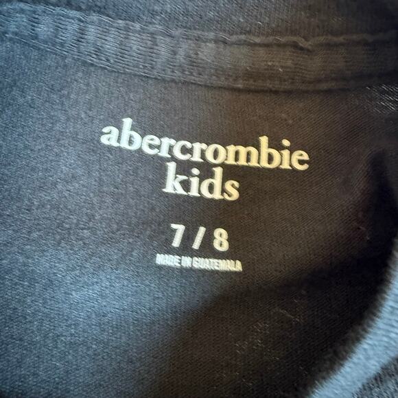Abercrombie Kids Black Graphic Crewneck T-Shirt Bundle 7/8 - Picture 11 of 12